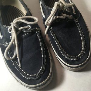 Mens Sneakers size 8M Boat siders